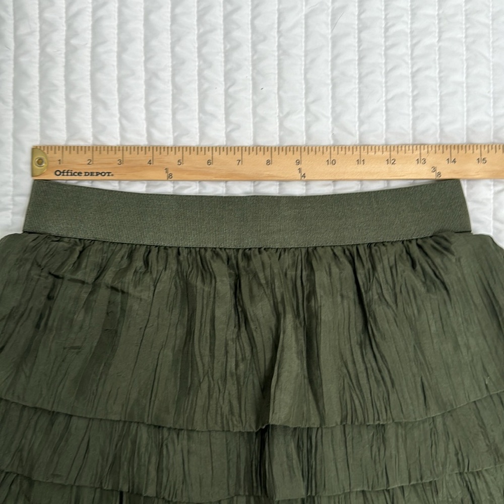J Crew Olive Green 100% silk‎ tiered skirt, size 4 - Picture 6 of 8